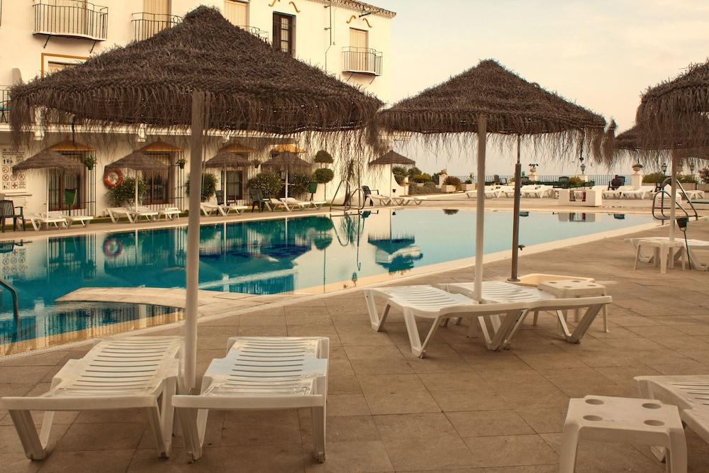 Hotel Trh 4*