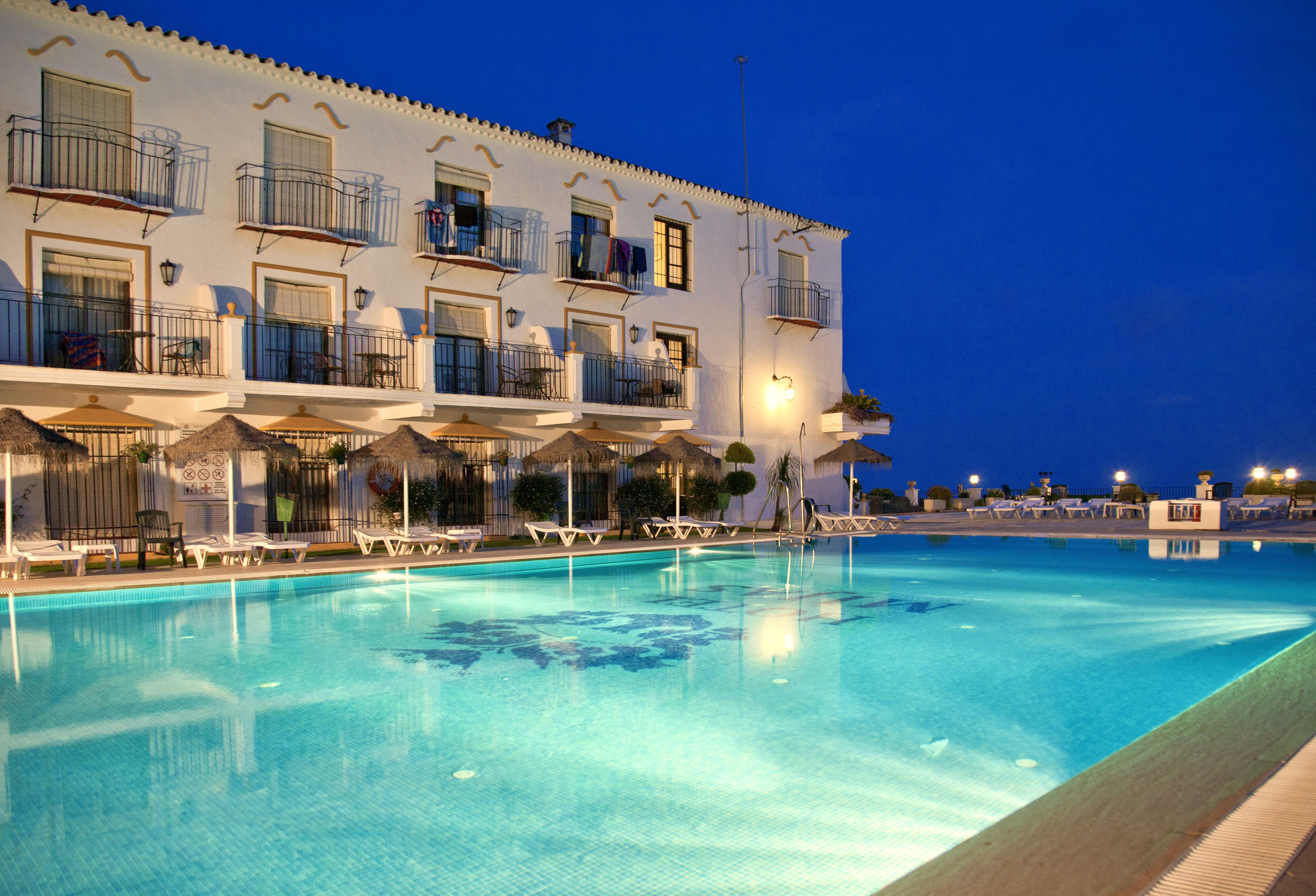 Trh Hotel 4*